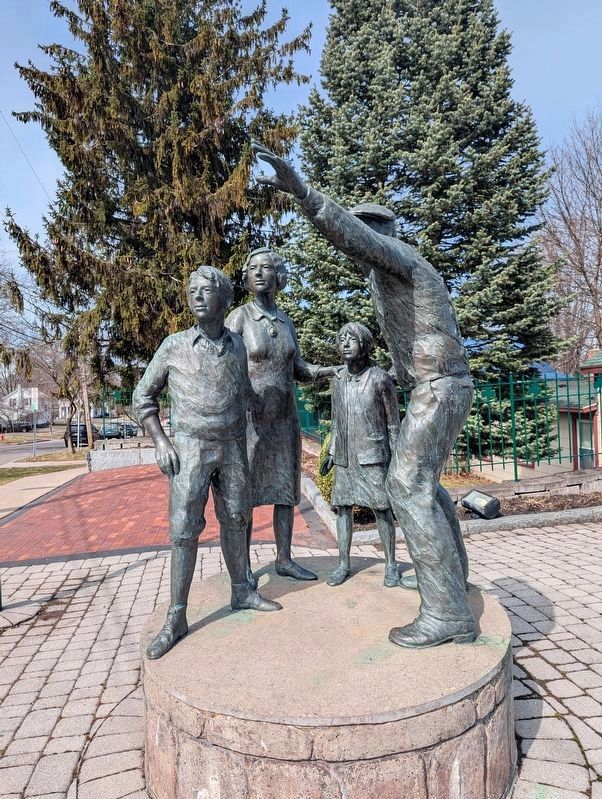 Green on Top Marker<br> Stonethrowers Monument image. Click for full size.