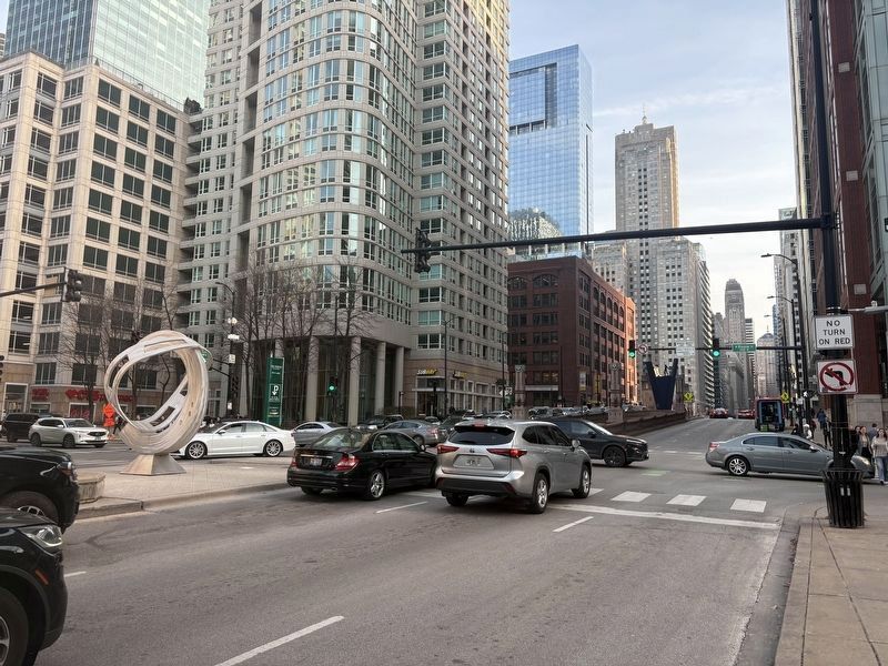 <i>Loop da Loop</i> on La Salle Dr. image. Click for full size.