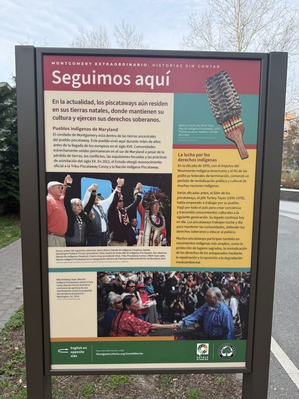 Seguimos aqu� side of the marker image. Click for full size.