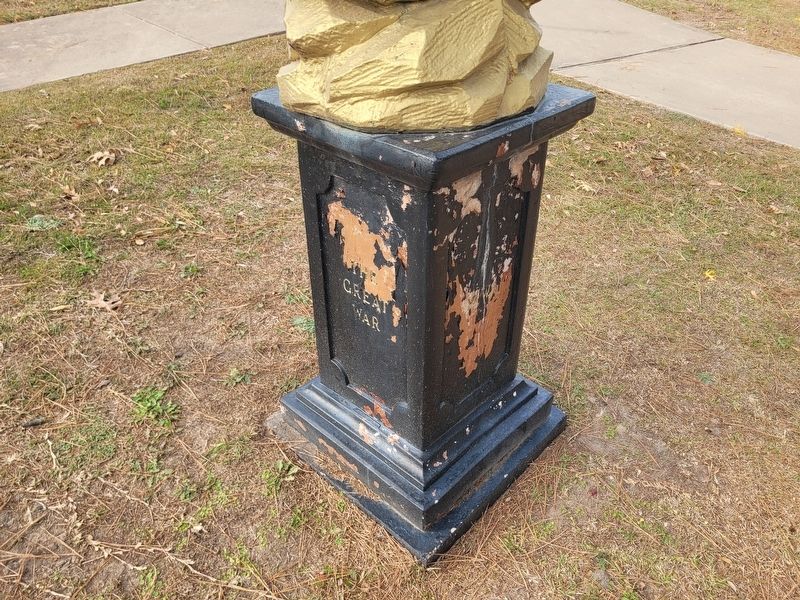 World War One Eagle Memorial. Click for full size. World War One Eagle Memorial image. Click for full size.