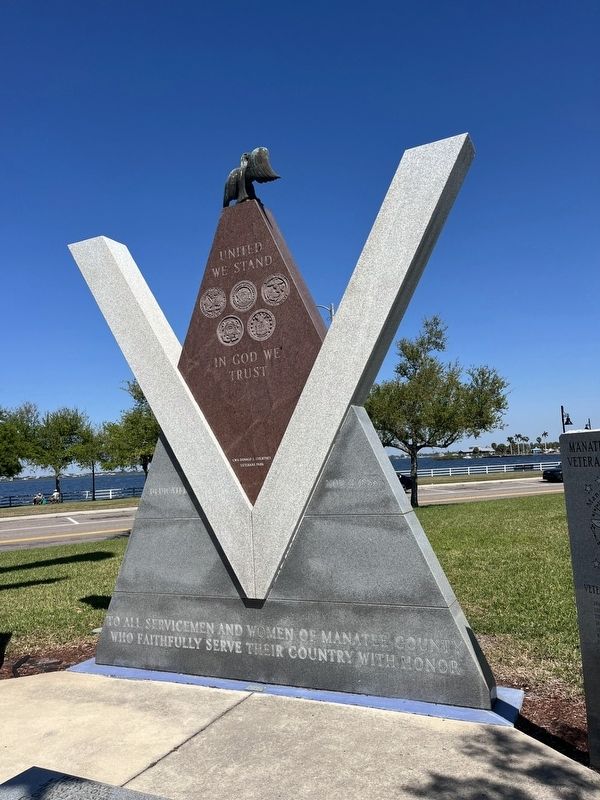 To All Servcemen and Women of Manatee County Marker image. Click for full size.
