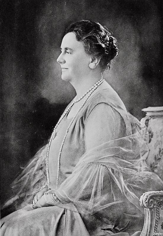 Queen Wilhelmina of the Netherlands. Click for full size. Queen Wilhelmina of the Netherlands image. Click for full size.