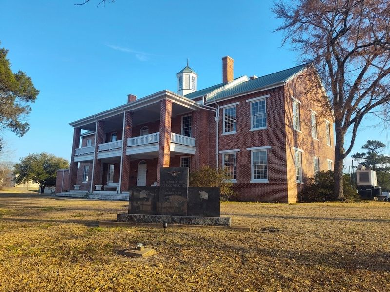 Amite County Courthouse image. Click for full size.