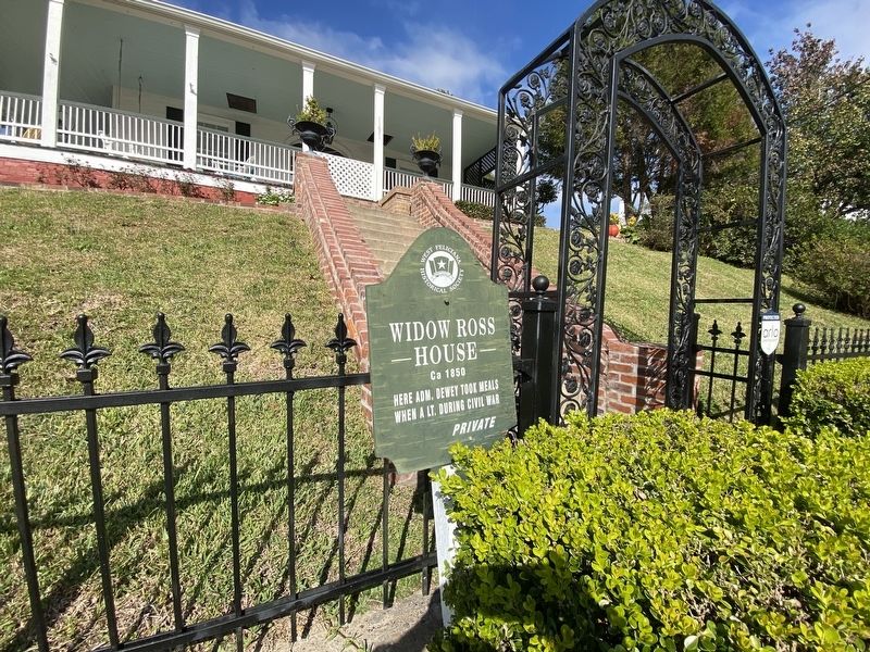 Widow Ross House Marker. Click for full size. Widow Ross House Marker image. Click for full size.