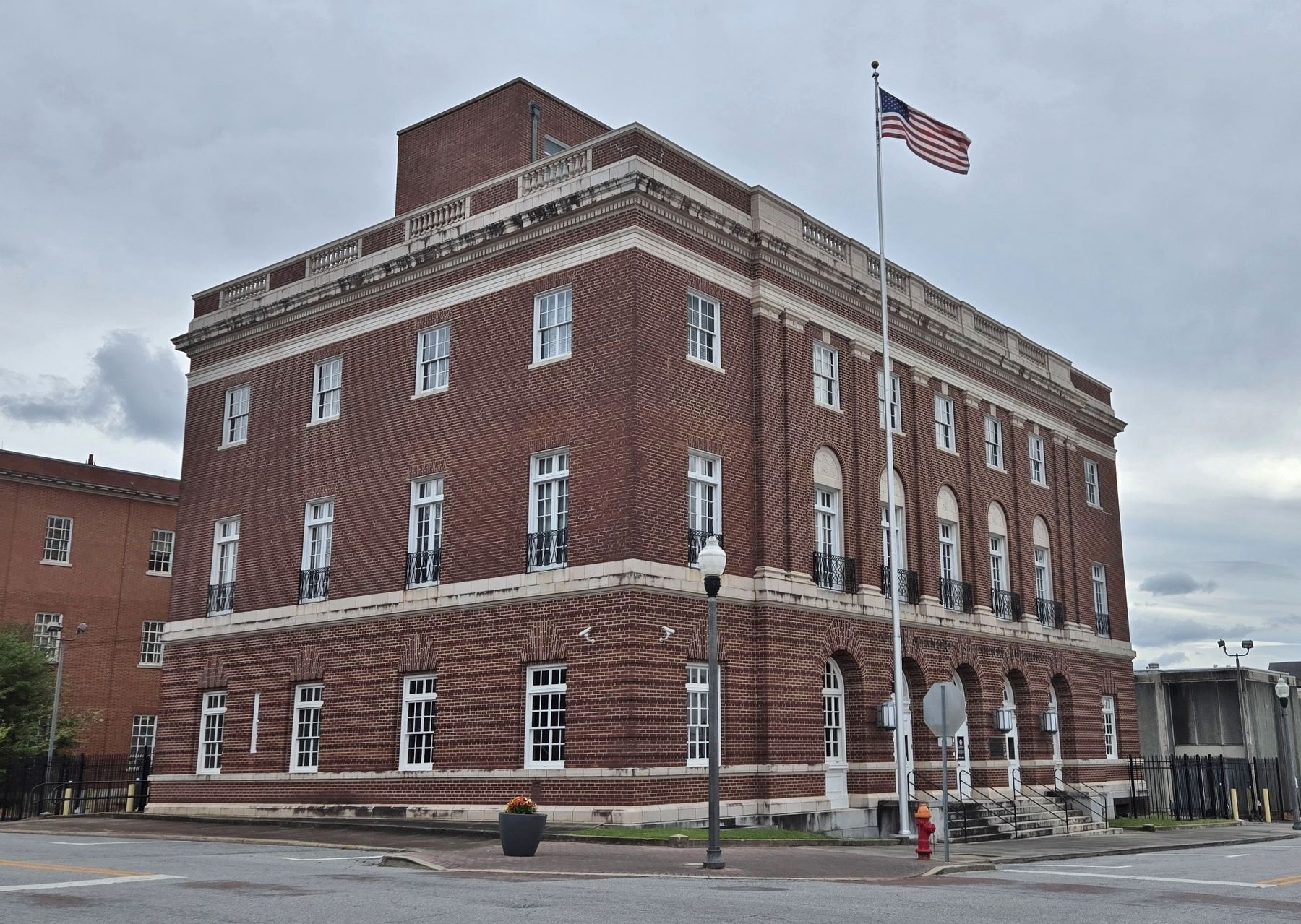 George W. Andrews Federal Building and United States Courthouse (<i>north elevation</i>). Click for full size. George W. Andrews Federal Building and United States Courthouse (<i>north elevation</i>) image. Click for full size.