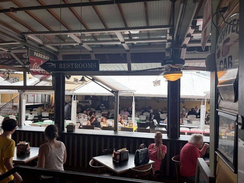 Parkway's outdoor patio. Click for full size. Parkway's outdoor patio image. Click for full size.