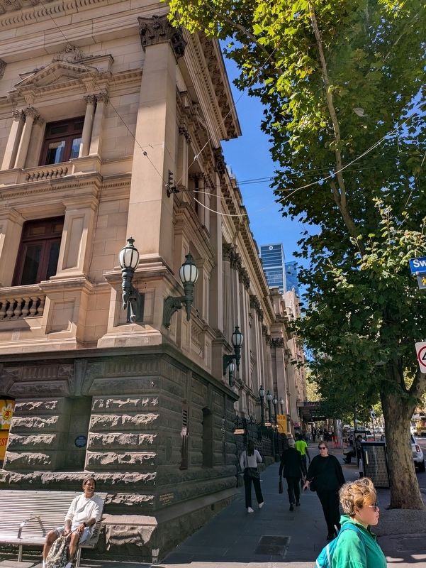 Melbourne Town Hall and Marker image. Click for full size.
