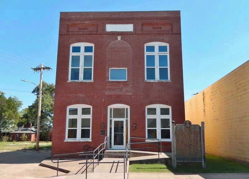 Kennett City Hall and Masonic Lodge<br>(<i>west/front elevation</i>). Click for full size. Kennett City Hall and Masonic Lodge<br>(<i>west/front elevation</i>) image. Click for full size.