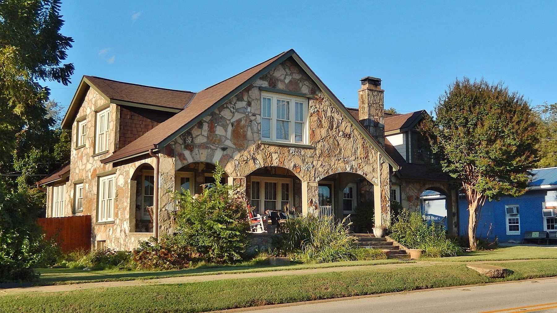 Metcalf House (<i>southwest elevation</i>) image. Click for full size.