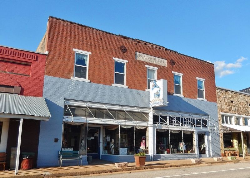 Biggers and Johnston Building (<i>southwest elevation</i>) image. Click for full size.