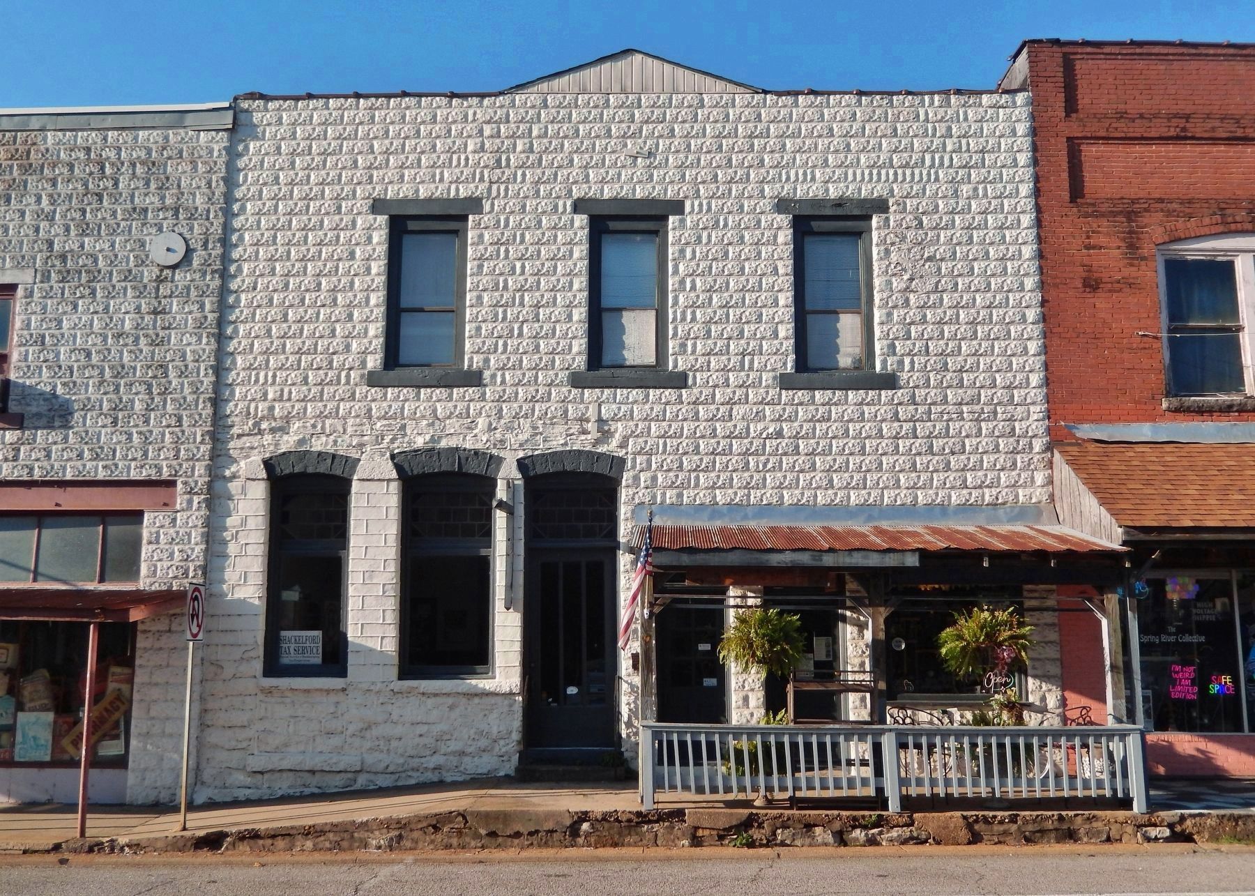 Hardy Bank / Gilliam & Ritchie Grocery Store image. Click for full size.