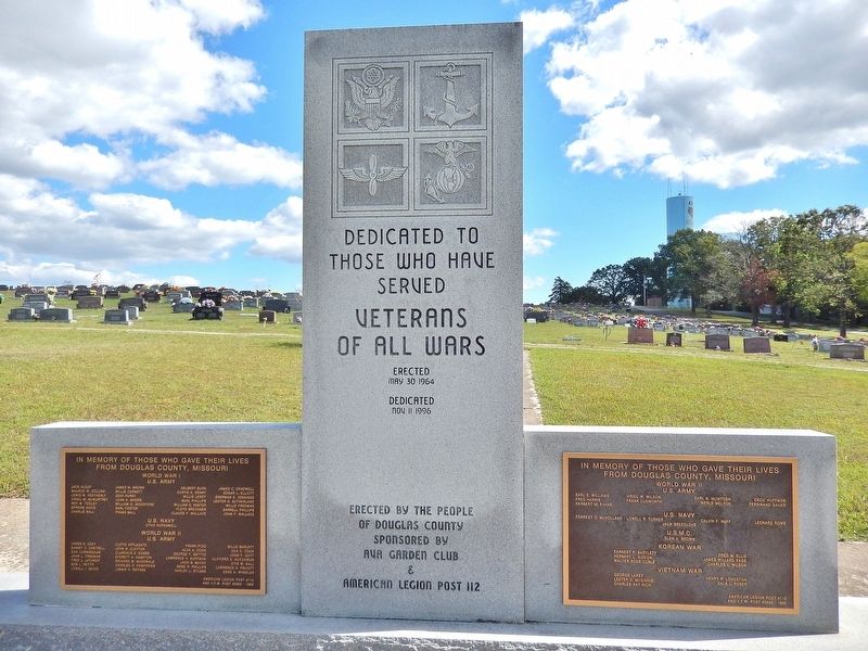 Douglas County Veterans Memorial image. Click for full size.