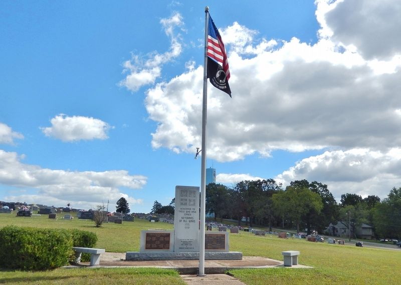 Douglas County Veterans Memorial image. Click for full size.