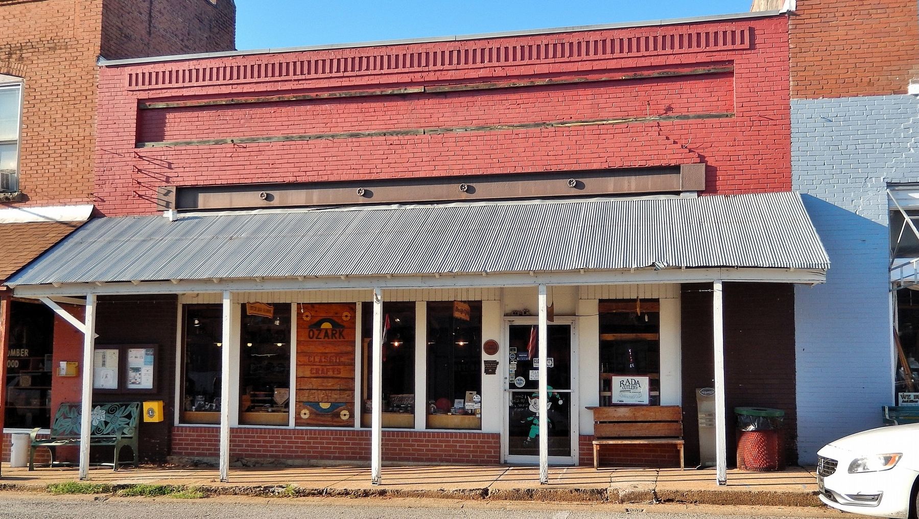 Cochran Building image. Click for full size.