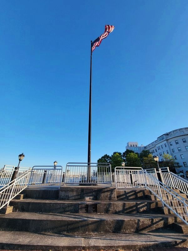 Portsmouth Medal of Honor Memorial image. Click for full size.