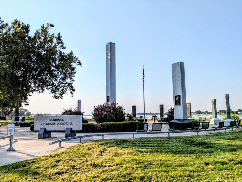 Wide view of the Regional Veterans Memorial image. Click for full size.