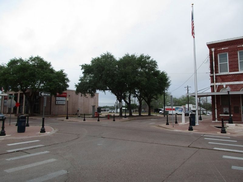 First National Bank of Hallettsville Marker. Click for full size. First National Bank of Hallettsville Marker image. Click for full size.