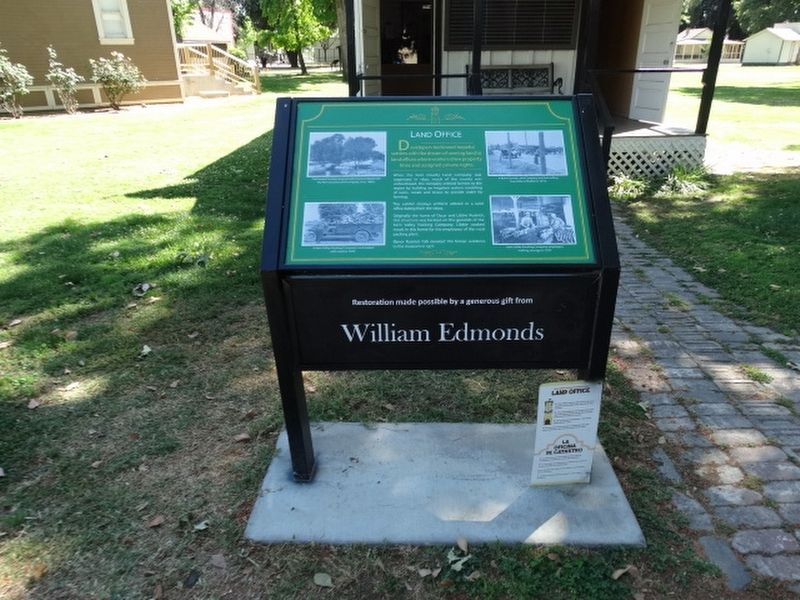Land Office Marker image. Click for full size.