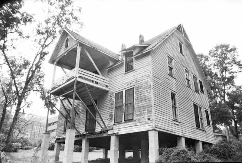 Gibbs Cottage Marker image. Click for full size.