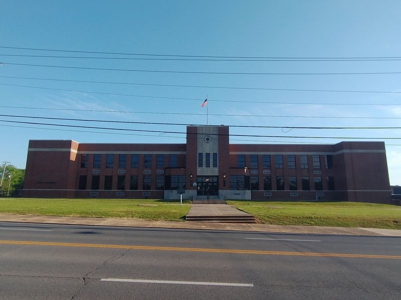 Shelbyville Central High School Marker. Click for full size. Shelbyville Central High School Marker image. Click for full size.