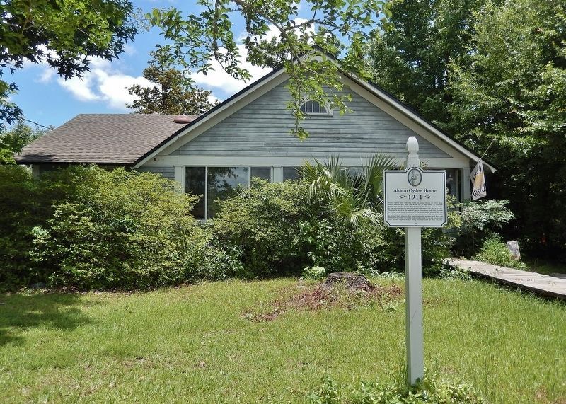Alonzo Ogdon House & Marker. Click for full size. Alonzo Ogdon House & Marker image. Click for full size.