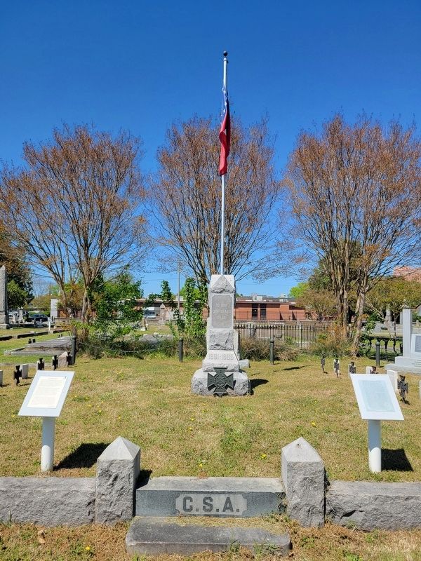 Portsmouth Confederate Memorial. Click for full size. Portsmouth Confederate Memorial image. Click for full size.