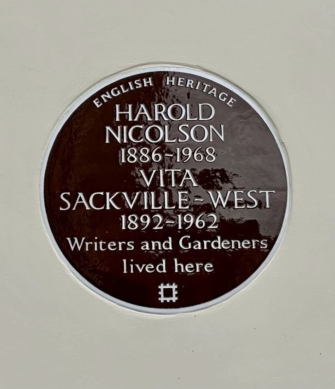 Harold Nicolson and Vita Sackville-West Marker. Click for full size. Harold Nicolson and Vita Sackville-West Marker image. Click for full size.