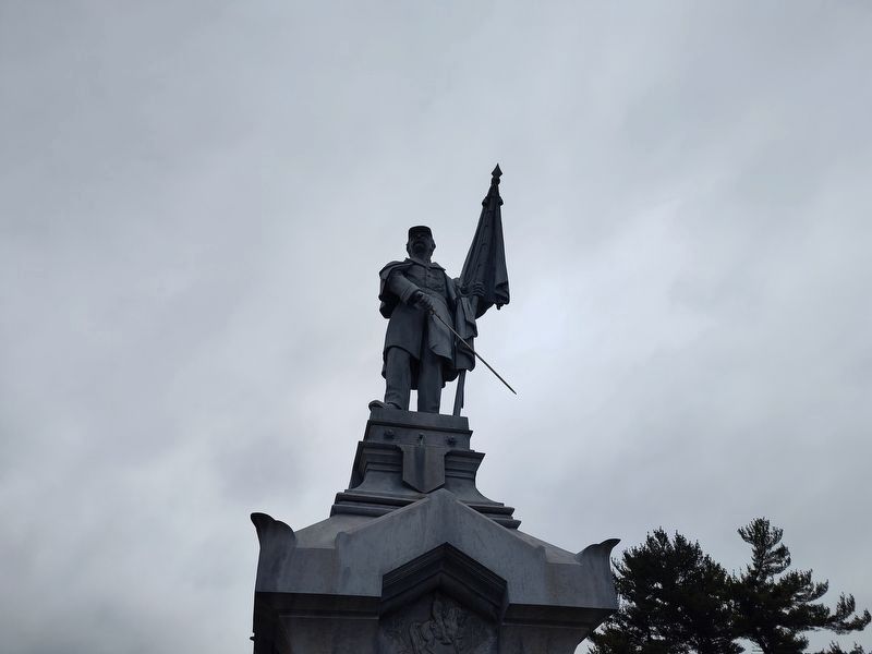 East Liverpool Civil War Memorial. Click for full size. East Liverpool Civil War Memorial image. Click for full size.