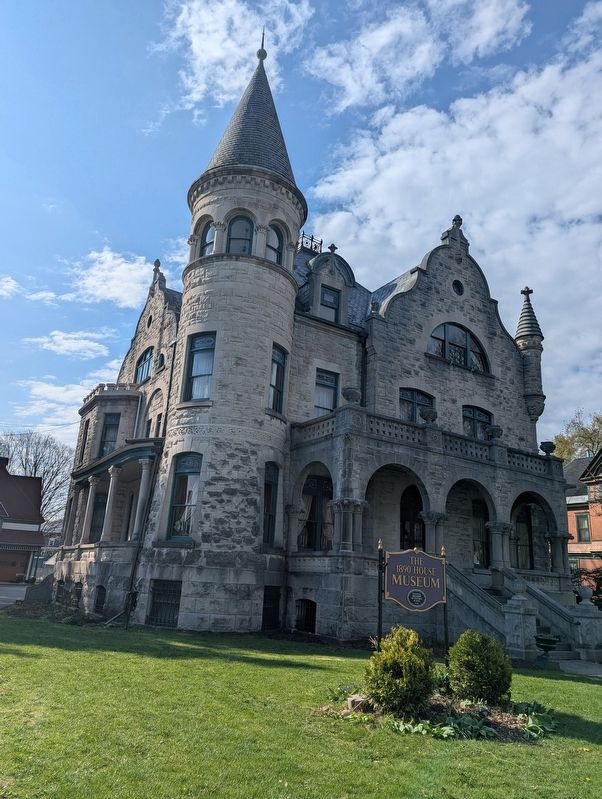 The 1890 House mansion. Click for full size. The 1890 House mansion image. Click for full size.