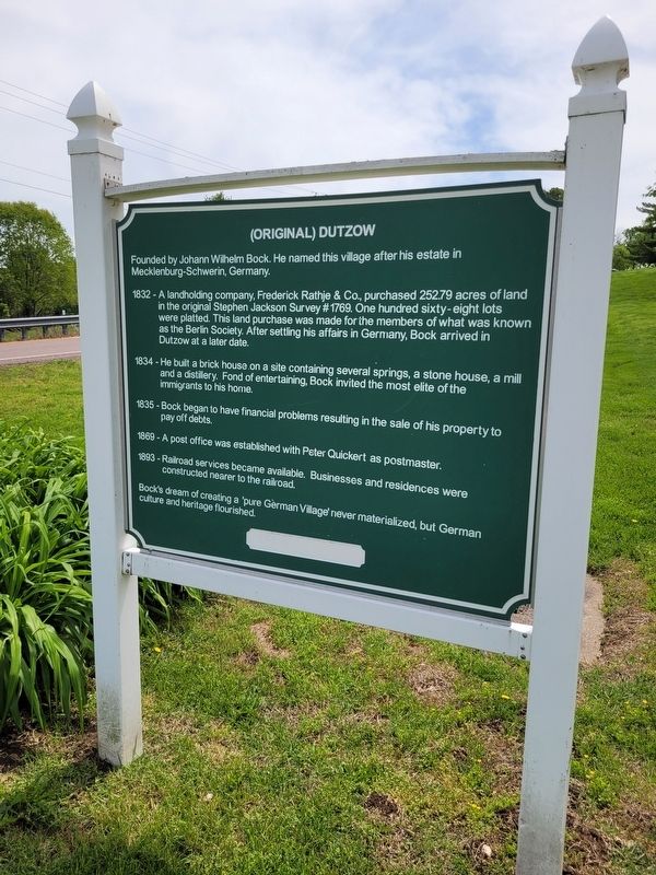 (Original) Dutzow side of marker. Click for full size. (Original) Dutzow side of marker image. Click for full size.