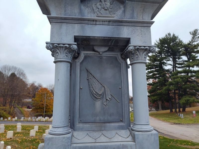 East Liverpool Civil War Memorial. Click for full size. East Liverpool Civil War Memorial image. Click for full size.