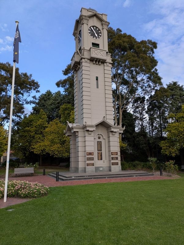 Ringwood Clock Tower and War Memorial. Click for full size. Ringwood Clock Tower and War Memorial image. Click for full size.