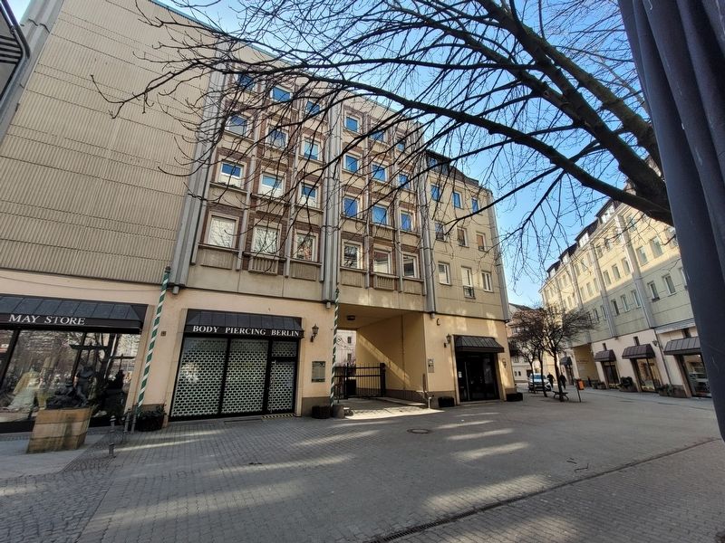 Das Kaufhaus Israel, ein Opfer der Nazis / The Israel Department Store, a Victim of the Nazis Marker image. Click for full size.