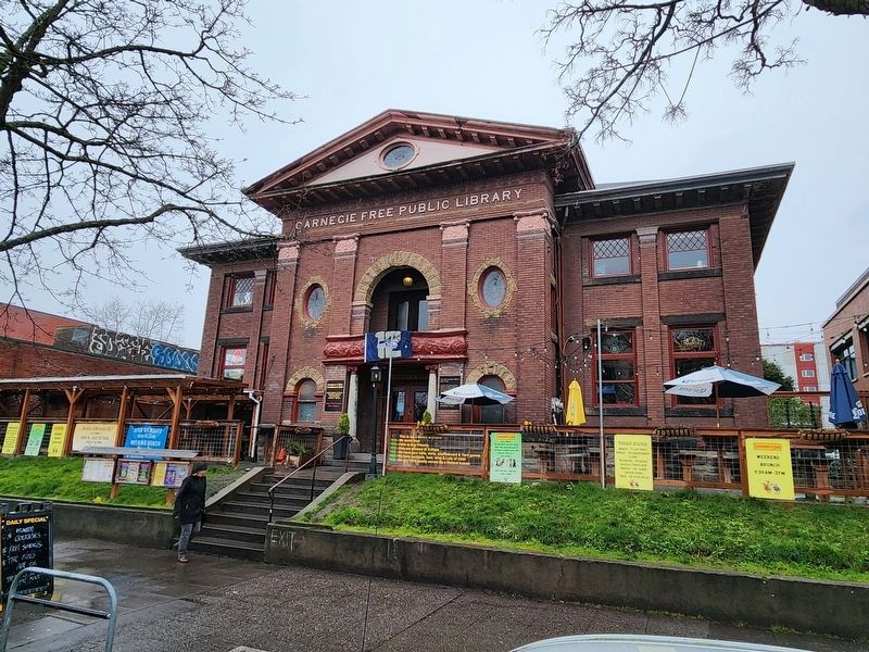 The Old Carnegie Library Marker image. Click for full size.