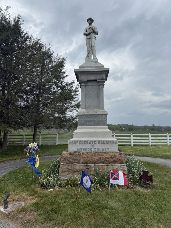 Confederate Memorial Marker. Click for full size. Confederate Memorial Marker image. Click for full size.
