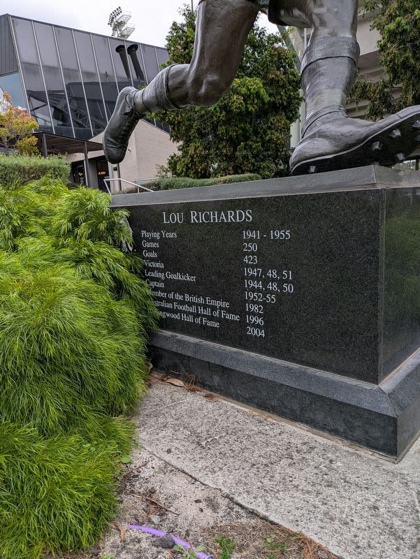 Lou Richards (rear) side of marker image. Click for full size.