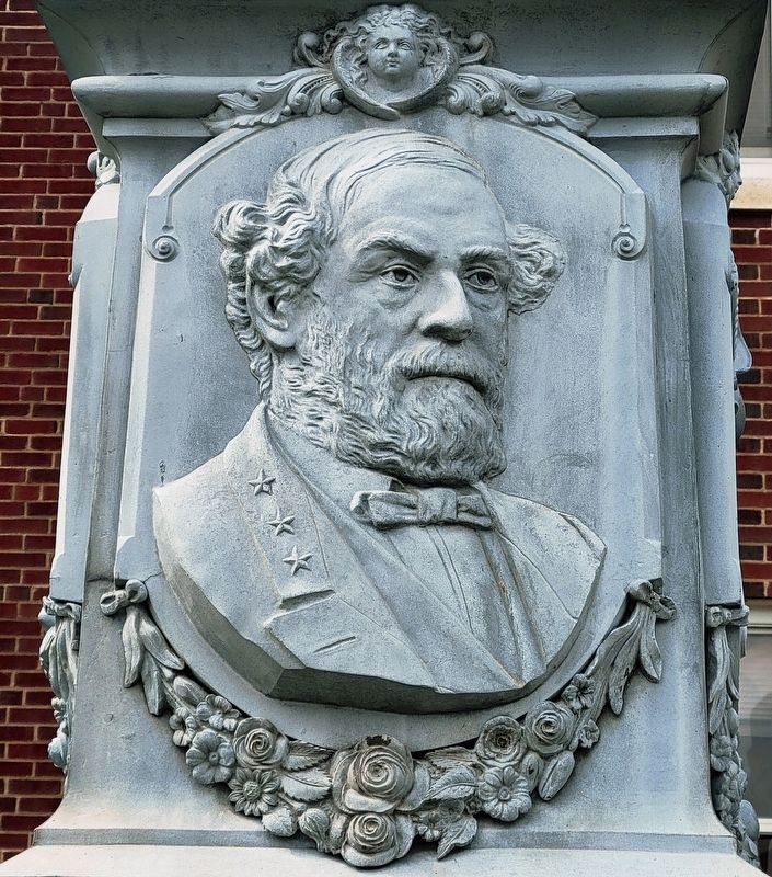 Robert E. Lee cameo relief image. Click for full size.