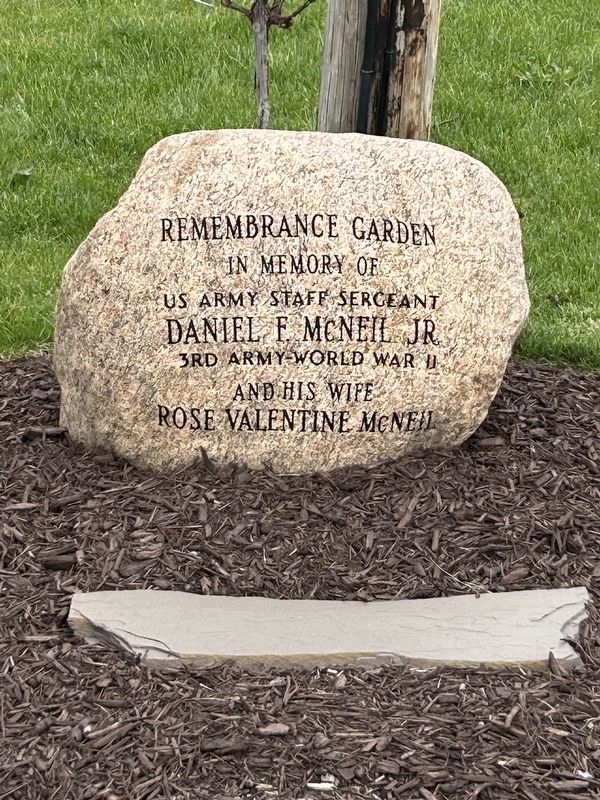 Veterans Memorial image. Click for full size.