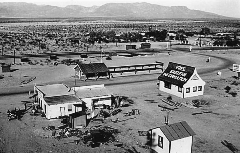 Russian House and Daggett. Click for full size. Russian House and Daggett image. Click for full size.