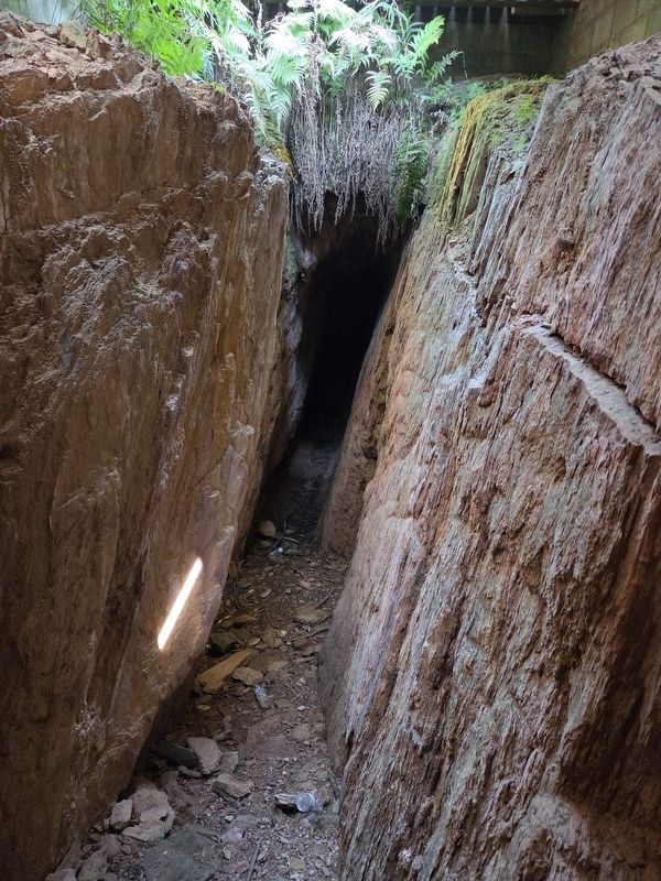 Miller Shaft image. Click for full size.