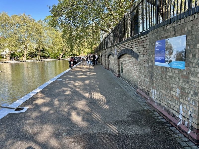 Little Venice Marker - wide view, looking east along the canal walkway image. Click for full size.