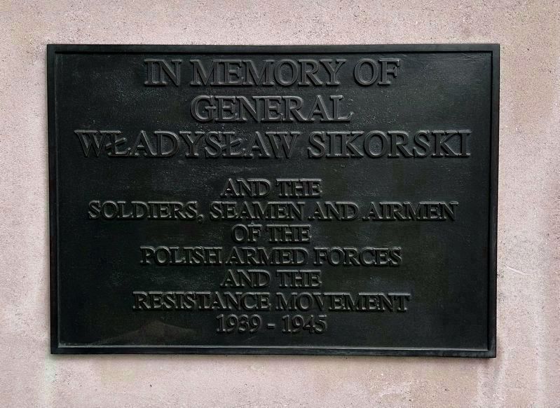 General Władisław Sikorski memorial plaque. Click for full size. General Władisław Sikorski memorial plaque image. Click for full size.