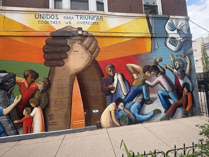 Unidos para Triunfar Mural, right side image. Click for full size.