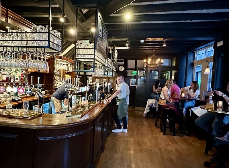 Ye Olde Watling interior. Click for full size. Ye Olde Watling interior image. Click for full size.