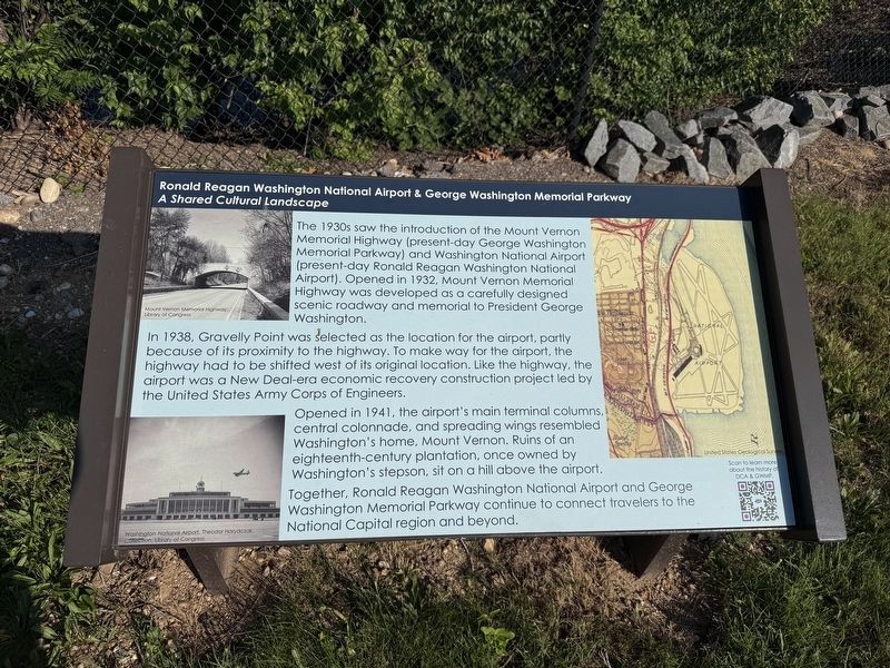 Ronald Reagan Washington National Airport & George Washington Memorial Parkway Marker image. Click for full size.