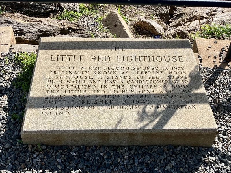 The Little Red Lighthouse Marker. Click for full size. The Little Red Lighthouse Marker image. Click for full size.