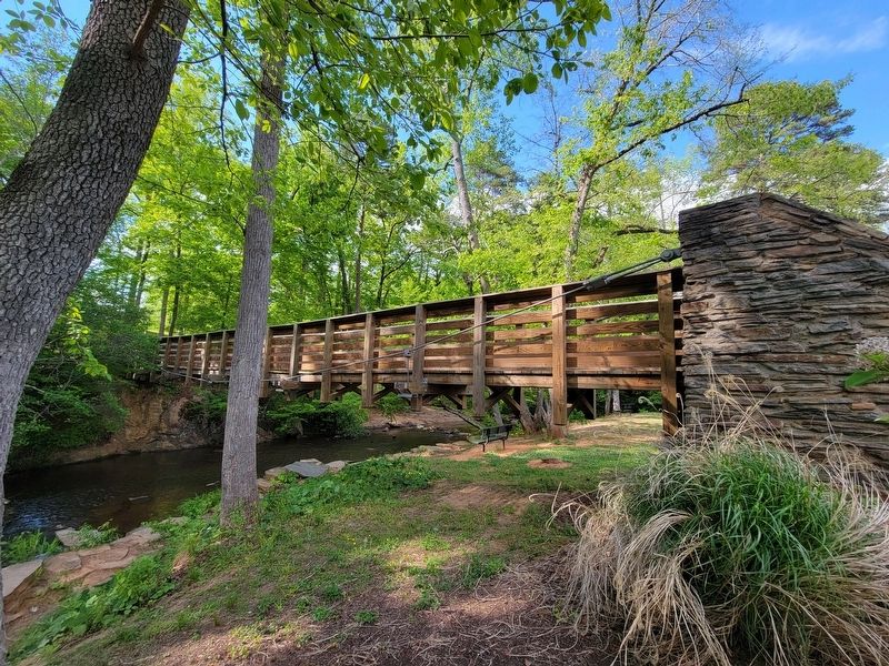 Historic Swinging Bridge image. Click for full size.