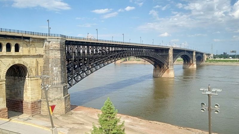 Eads Bridge. Click for full size. Eads Bridge image. Click for full size.
