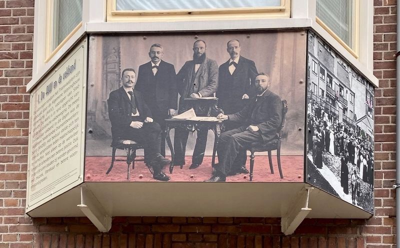 Dutch Diamond Workers Union Board (photo next to marker) image. Click for full size.