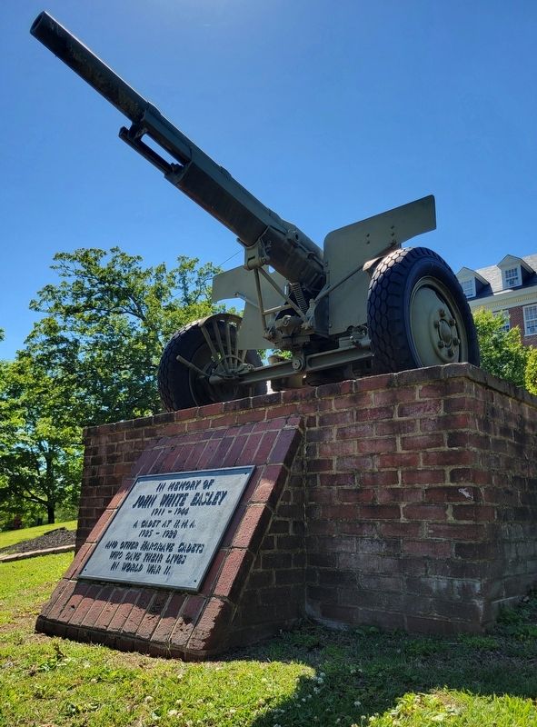 Hargrave World War II Memorial image. Click for full size.